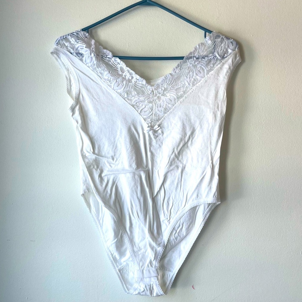Vintage White Lace Trim Cotton Bodysuit – House of Fraser, Made in Italy, Size M